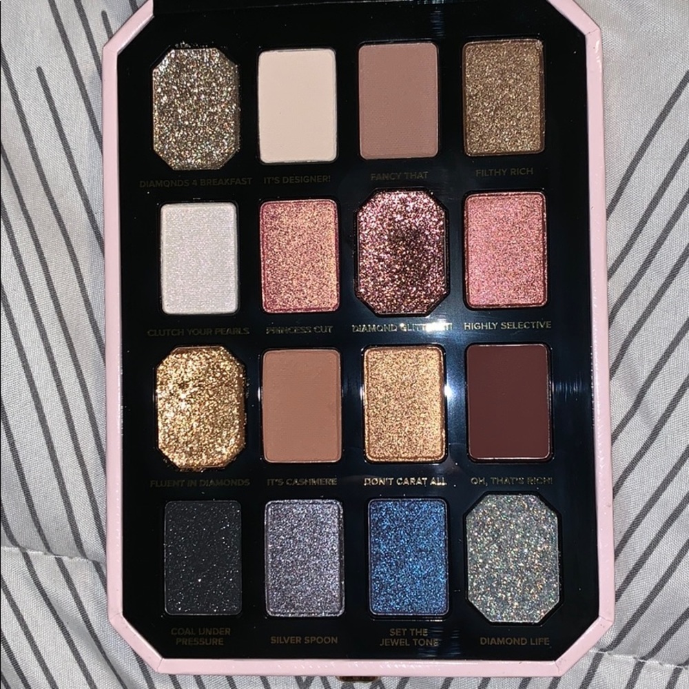 too faced pretty rich palette - Picture 5 of 5